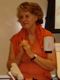 Jenny Phillips lecturing and demonstrating to a class.